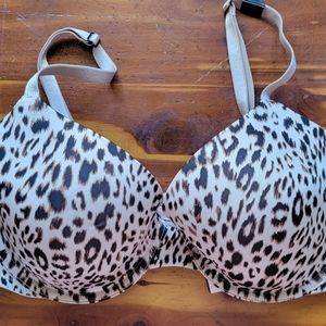 Victoria Secrets Bra 38c